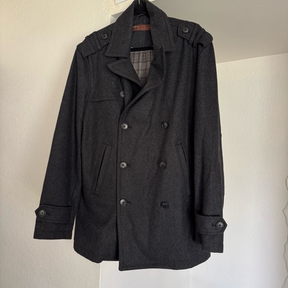 Perry Ellis Black Trench Coat with Epaulettes - Picture 4 of 5